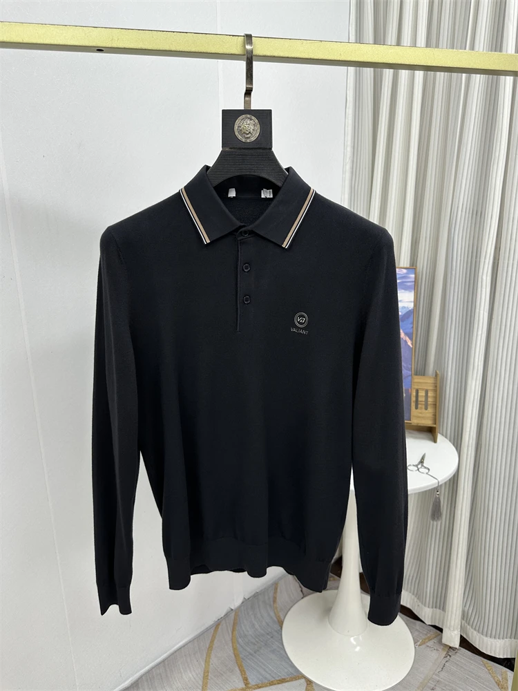 Мужская трикотажная рубашка с длинным рукавом, однотонная, повседневная, универсальная, базовый слой, осенне-зимняя, деловой стиль, удобная, стильная.
Мужская трикотажная рубашка с длинным рукавом, однотонная, повседневная, универсальная, базовый слой, осенне-зимняя, деловой стиль, удобная, стильная.