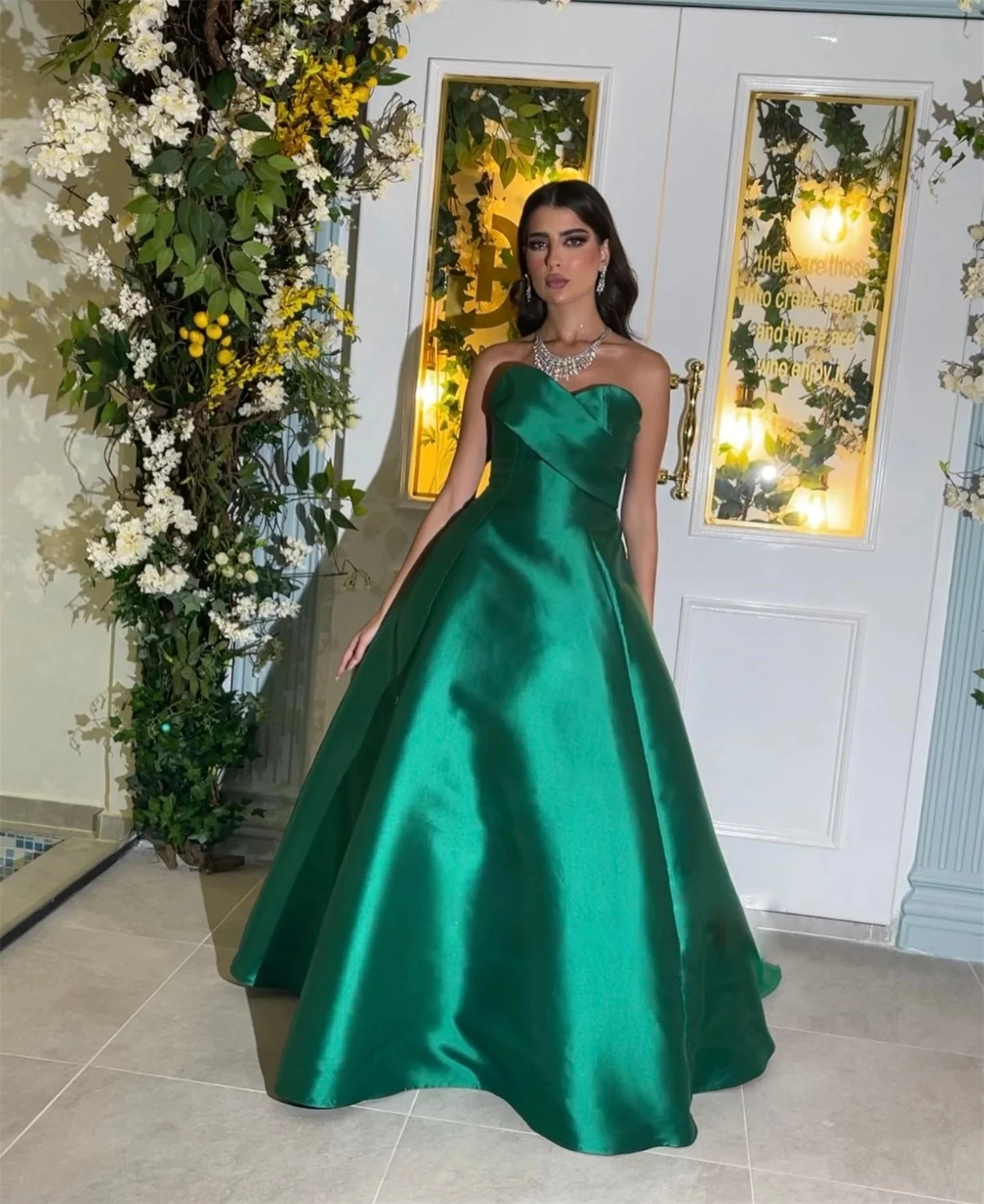 Green Formal Long Bespoke Occasion Gown Evening Dresses Pastrol Unisex Jersey Retro Dubai Saudi Arabic Israel Prom Customized
Green Formal Long Bespoke Occasion Gown Evening Dresses Pastrol Unisex Jersey Retro Dubai Saudi Arabic Israel Prom Customized