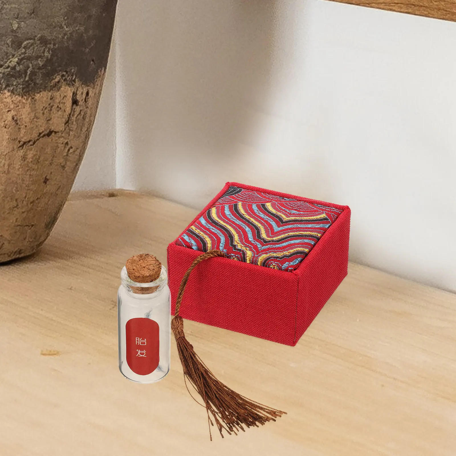 Fetal Hair Keepsake Box Baby Teeth Holder Newborn Storage Bottle Umbilical Cord ganizer Infant Fetal Hair Case Red Box
Fetal Hair Keepsake Box Baby Teeth Holder Newborn Storage Bottle Umbilical Cord ganizer Infant Fetal Hair Case Red Box