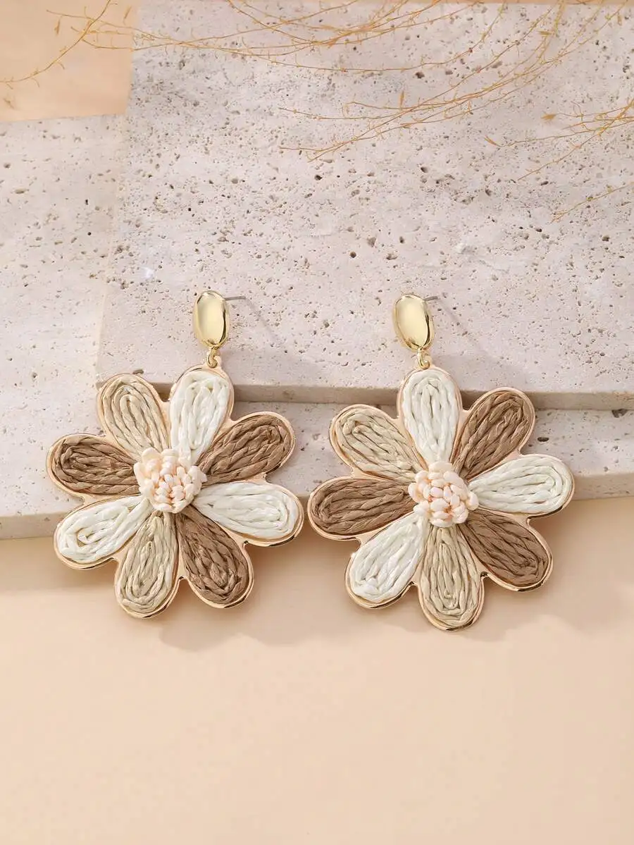 Handmade Bohemian Raffia Woven Floral Drop Earrings For Women Beach Party Daily Wear
Handmade Bohemian Raffia Woven Floral Drop Earrings For Women Beach Party Daily Wear