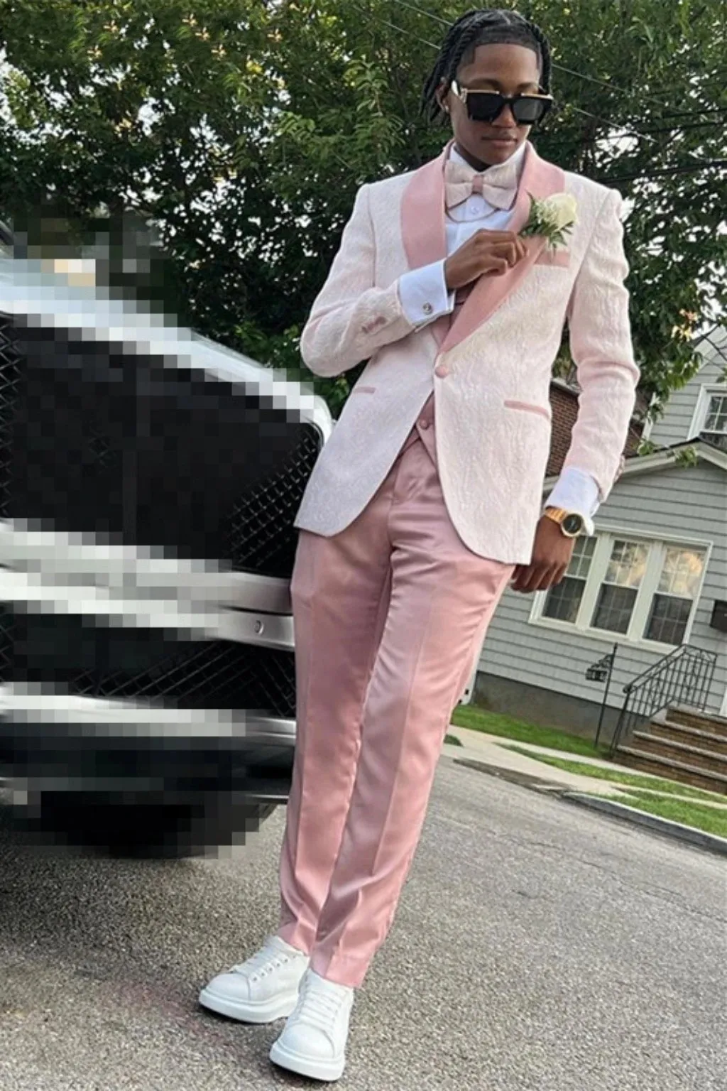 Light Pink Jaquard Suits For Men 3 Pcs One Button Blazer Prom Party Homecoming Student Clothes Tuxedos Suit Set Coat+Vest+Pant
Light Pink Jaquard Suits For Men 3 Pcs One Button Blazer Prom Party Homecoming Student Clothes Tuxedos Suit Set Coat+Vest+Pant
