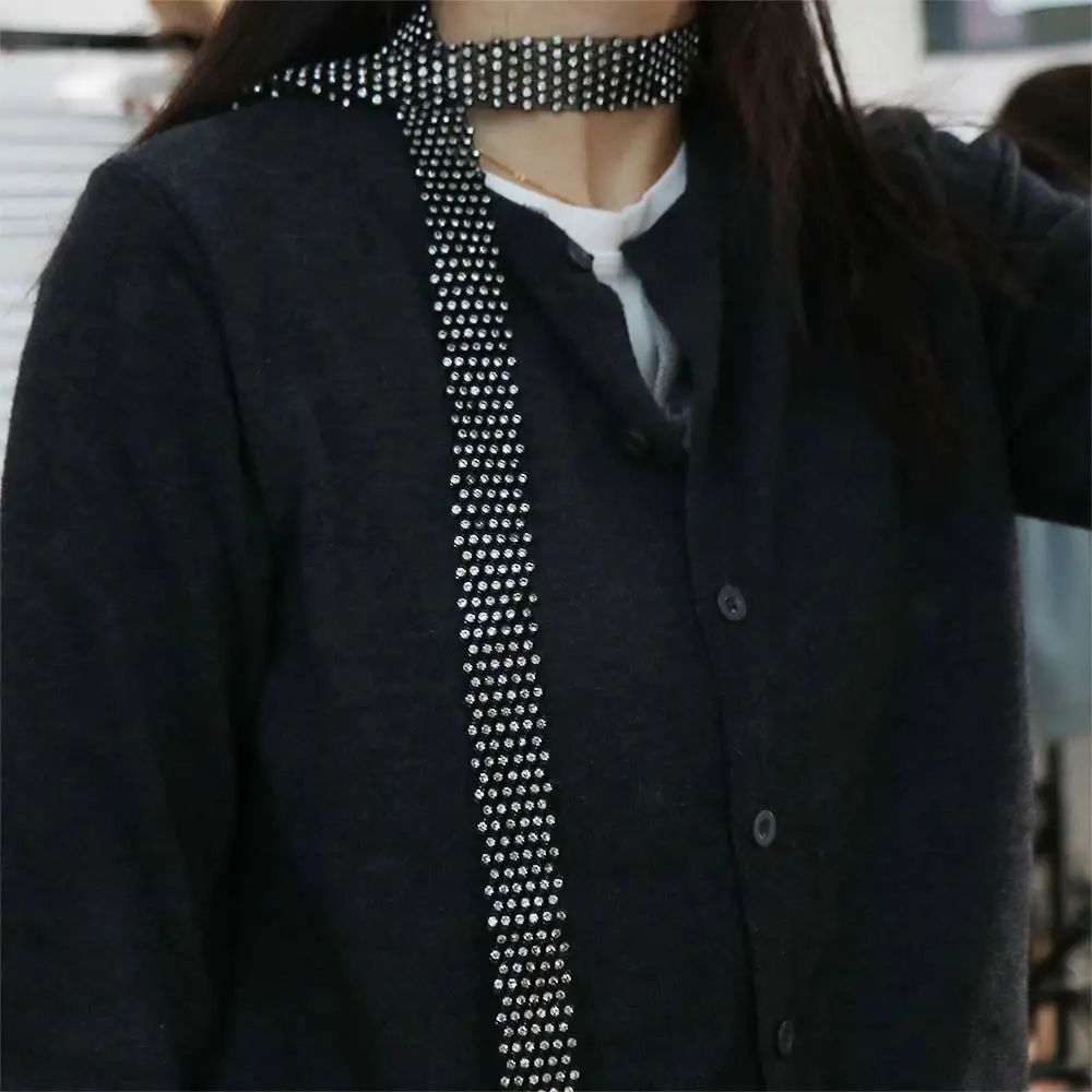 Clothing Decoration Korean Rhinestone Necktie Dazzling Alloy Rhinestone Tie Harajuku Style Black Long Necklace Performance
Clothing Decoration Korean Rhinestone Necktie Dazzling Alloy Rhinestone Tie Harajuku Style Black Long Necklace Performance