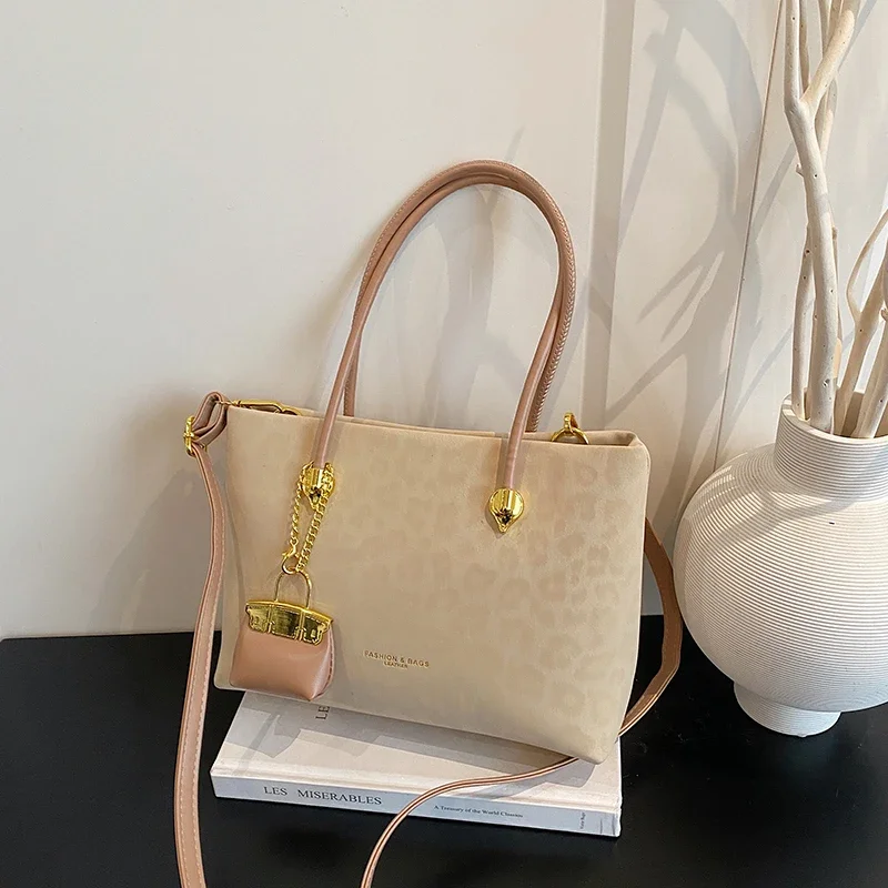 Mom' Bag Chic Ladies Messenger Bag with Leather Accents Luxury Brand Collection Famous Designer Style Spacious Interior
Mom' Bag Chic Ladies Messenger Bag with Leather Accents Luxury Brand Collection Famous Designer Style Spacious Interior