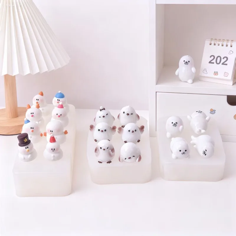 DIY Three-dimensional Little Seal Tits Snowman Decoration Car Silicone Mold Cake Decoration Accessories Cake Decorating Tools
DIY Three-dimensional Little Seal Tits Snowman Decoration Car Silicone Mold Cake Decoration Accessories Cake Decorating Tools