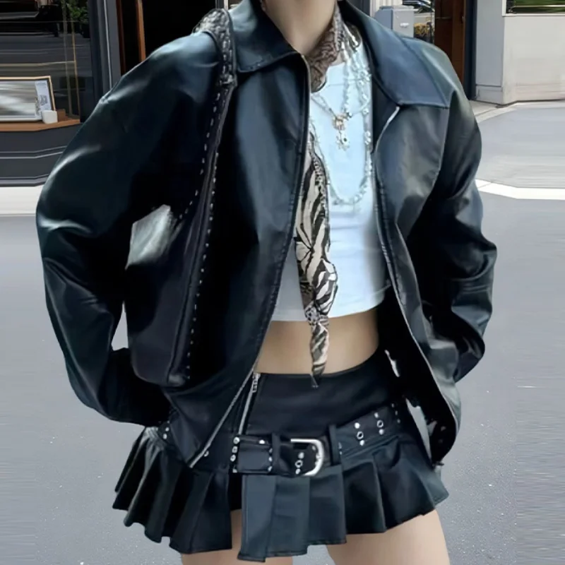Versatile Classic Basic PU Leather Jacket Women's Autumn Retro Motorcycle Suit Trendy Fashion Solid Color Minimalist Outerwear
Versatile Classic Basic PU Leather Jacket Women's Autumn Retro Motorcycle Suit Trendy Fashion Solid Color Minimalist Outerwear