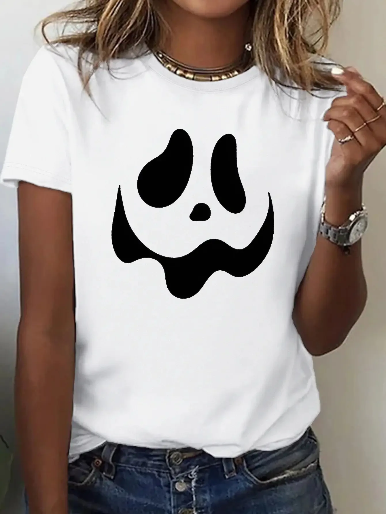 Halloween T-shirt Creative Grimace Printed Women's Top T-shirt Round Neck Short Sleeve Casual Women's Summer Clothing
Halloween T-shirt Creative Grimace Printed Women's Top T-shirt Round Neck Short Sleeve Casual Women's Summer Clothing
