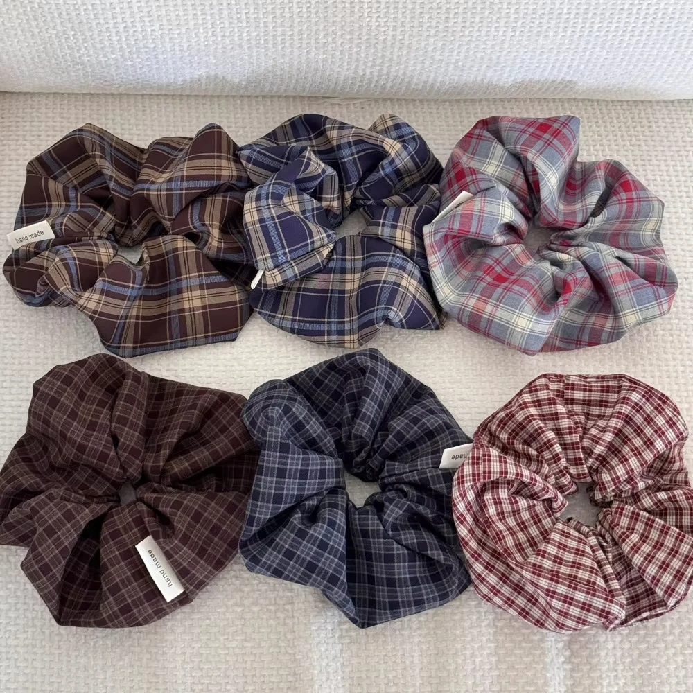Korean Plaid Retro Large Hair Band Tied Ponytail Rope Scrunchies for Women Girl Elastic Vintage Leading Fashion Accessories
Korean Plaid Retro Large Hair Band Tied Ponytail Rope Scrunchies for Women Girl Elastic Vintage Leading Fashion Accessories
