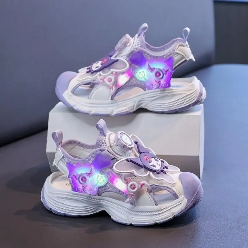 Sanrio Summer New Baby Led Light Girls Sandals Cute Kuromi Children's Casual Shoes Anti-Slip Kids Beach Shoes Outdoor Shoes
Sanrio Summer New Baby Led Light Girls Sandals Cute Kuromi Children's Casual Shoes Anti-Slip Kids Beach Shoes Outdoor Shoes