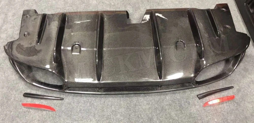 Carbon Fiber Material Rear Bumper Lip Diffuser for Alfa Romeo Giulia Standard FRP Unpainted Bumper Guard Car Body Kit 2017-2020
Carbon Fiber Material Rear Bumper Lip Diffuser for Alfa Romeo Giulia Standard FRP Unpainted Bumper Guard Car Body Kit 2017-2020