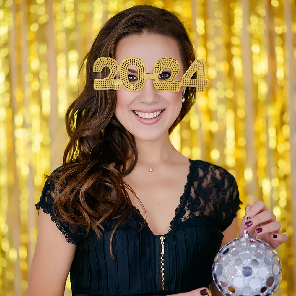2 Pcs Funny Glasses Glitter Number Eyeglasses New Year Sunglasses Photo Graduation Props Happy Eve Party
2 Pcs Funny Glasses Glitter Number Eyeglasses New Year Sunglasses Photo Graduation Props Happy Eve Party