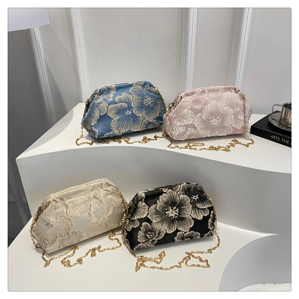 Женская текстурированная сумка Cheongsam в китайском стиле в стиле ретро, элегантный, новый дизайн 2025, в китайском стиле, с цепочкой на запястье, большая вместимость
Женская текстурированная сумка Cheongsam в китайском стиле в стиле ретро, элегантный, новый дизайн 2025, в китайском стиле, с цепочкой на запястье, большая вместимость