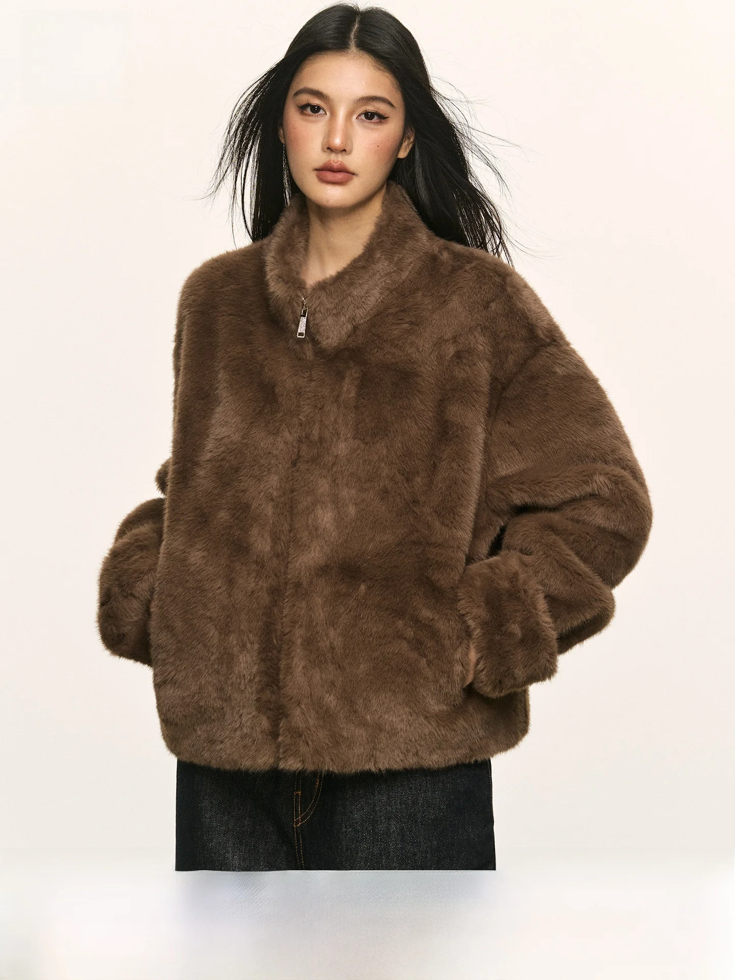 Экологичная шуба из норки Anna Aneae, женская зимняя теплая шуба с воротником-стойкой Jaet, молодежная однотонная длинная све Zi...
Экологичная шуба из норки Anna Aneae, женская зимняя теплая шуба с воротником-стойкой Jaet, молодежная однотонная длинная све Zi...