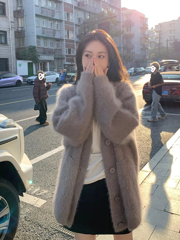 Корейский мягкий вязаный открытый кардиган Fufu в стиле ретро, женский осенний новый высококачественный верхняя одежда средней длины, свитер Jaet
Корейский мягкий вязаный открытый кардиган Fufu в стиле ретро, женский осенний новый высококачественный верхняя одежда средней длины, свитер Jaet