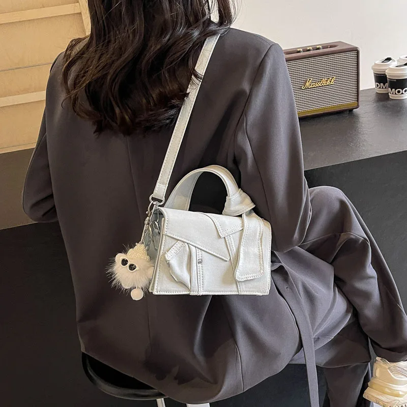 New 2025 Versatile Denim Crossbody Bag for Women Shoulder Handheld Purse Fashionable Handbag Gift"
New 2025 Versatile Denim Crossbody Bag for Women Shoulder Handheld Purse Fashionable Handbag Gift"