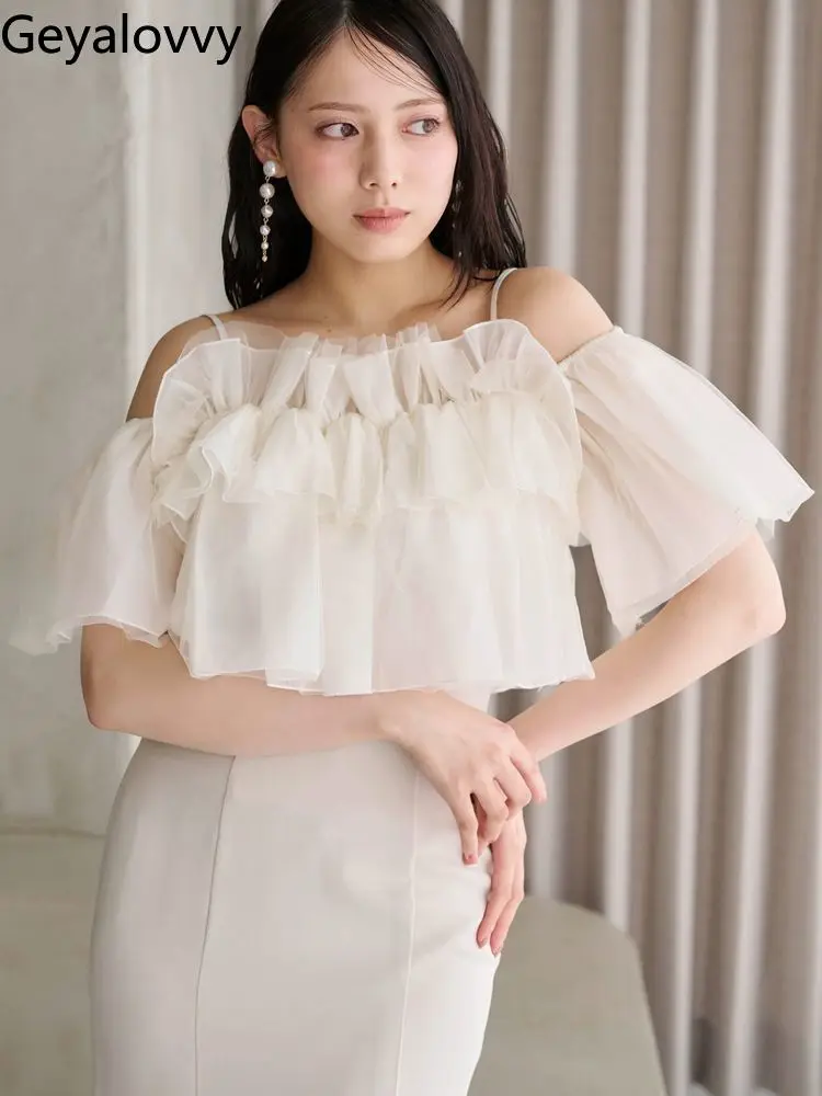 Japanese Original Summer New Sweet Celebrity Style Top Lace Ruffle Edge Off-Shoulder Blouse Super Short Suspender Chiffon Shirt
Japanese Original Summer New Sweet Celebrity Style Top Lace Ruffle Edge Off-Shoulder Blouse Super Short Suspender Chiffon Shirt