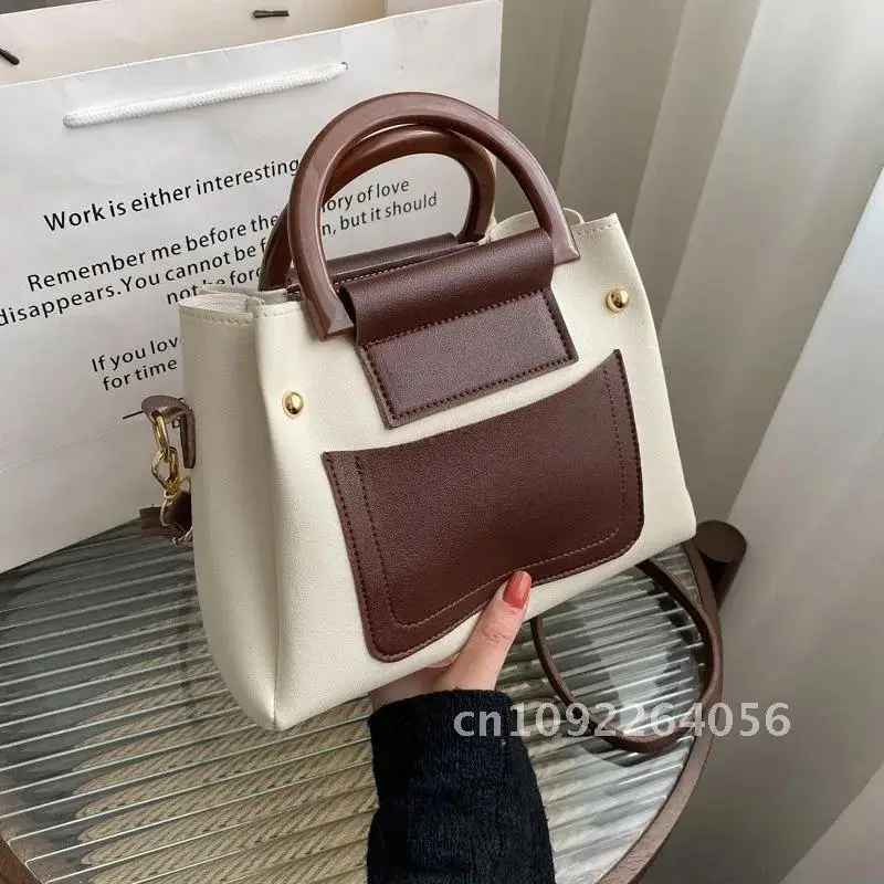 2024 High Quality Bag Women New Trendy and Versatile Bag Top-Handle Bag Body Portable Handbag Niche Bucket Cross Popular
2024 High Quality Bag Women New Trendy and Versatile Bag Top-Handle Bag Body Portable Handbag Niche Bucket Cross Popular