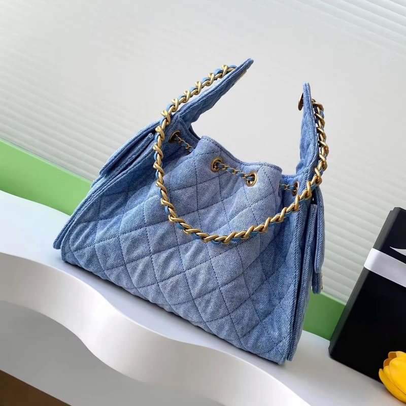Ladies' single-shoulder bag, new best-selling crossbody bag, top-quality, luxurious ladies' handbag, drawstring denim New bucket
Ladies' single-shoulder bag, new best-selling crossbody bag, top-quality, luxurious ladies' handbag, drawstring denim New bucket