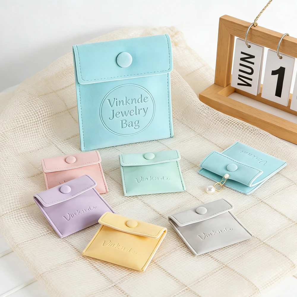 Custom Logo Jewelry Snap Bag Wedding Gift Velvet Bags Earring Necklace Bracelet Ring Oil Envelope Flap Packaging Button Pouches
Custom Logo Jewelry Snap Bag Wedding Gift Velvet Bags Earring Necklace Bracelet Ring Oil Envelope Flap Packaging Button Pouches