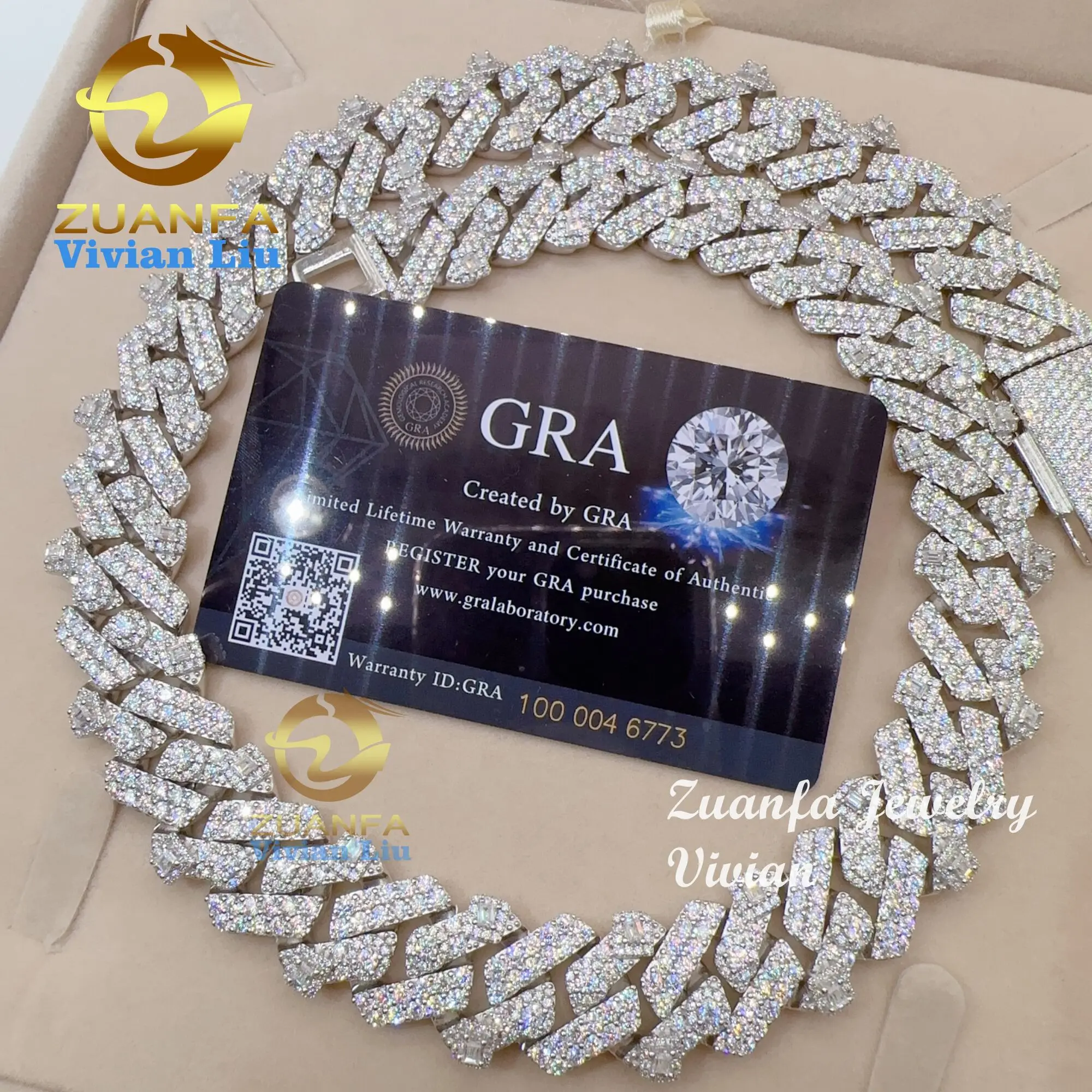 Luxury hip hop jewelry iced out vvs moissanite 925 sterling silver diamond cuban link chain
Luxury hip hop jewelry iced out vvs moissanite 925 sterling silver diamond cuban link chain