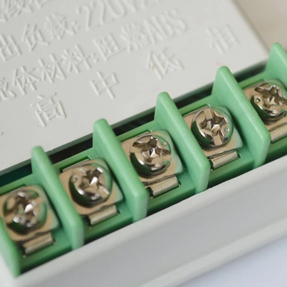 Fan Coil Three-Speed Controller White Panel Pipe Fan Speed Switch For Central Air Conditioning Air Conditioning Controller
Fan Coil Three-Speed Controller White Panel Pipe Fan Speed Switch For Central Air Conditioning Air Conditioning Controller