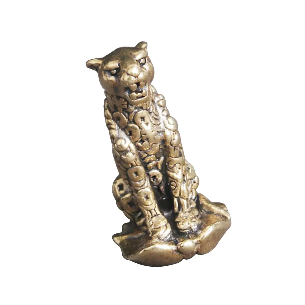 Brass Leopard Statue Vintage Home Decor Exquisite Craftsmanship Desktop nament High Quality Material Durability Practicality
Brass Leopard Statue Vintage Home Decor Exquisite Craftsmanship Desktop nament High Quality Material Durability Practicality