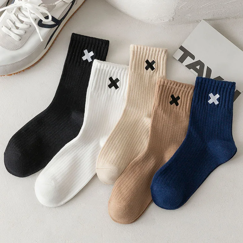 1/5 pairs Spring Autumn new men's casual comfortable sports mid tube socks fashion sweat absorbing embroidered long tube socks
1/5 pairs Spring Autumn new men's casual comfortable sports mid tube socks fashion sweat absorbing embroidered long tube socks