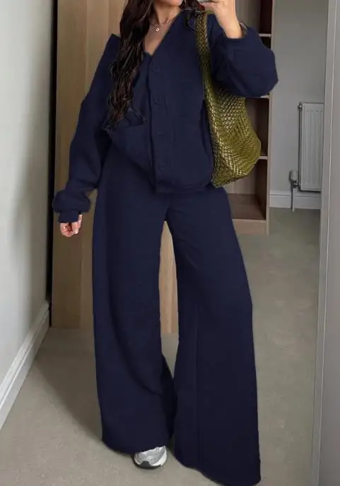 Женская элегантная домашняя одежда, комплект из двух предметов, куртка с длинными рукавами и широкими брюками большого размера с силуэтом и пуговицами
Женская элегантная домашняя одежда, комплект из двух предметов, куртка с длинными рукавами и широкими брюками большого размера с силуэтом и пуговицами