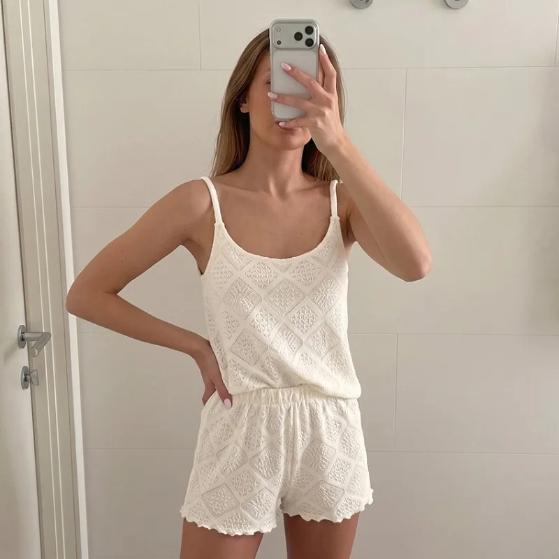 2026 Knit Crochet Pajama Set Women Spaghetti Strap Hollow Out Top & Shorts Outfit Summer Thin Loungewear Homewear
2026 Knit Crochet Pajama Set Women Spaghetti Strap Hollow Out Top & Shorts Outfit Summer Thin Loungewear Homewear