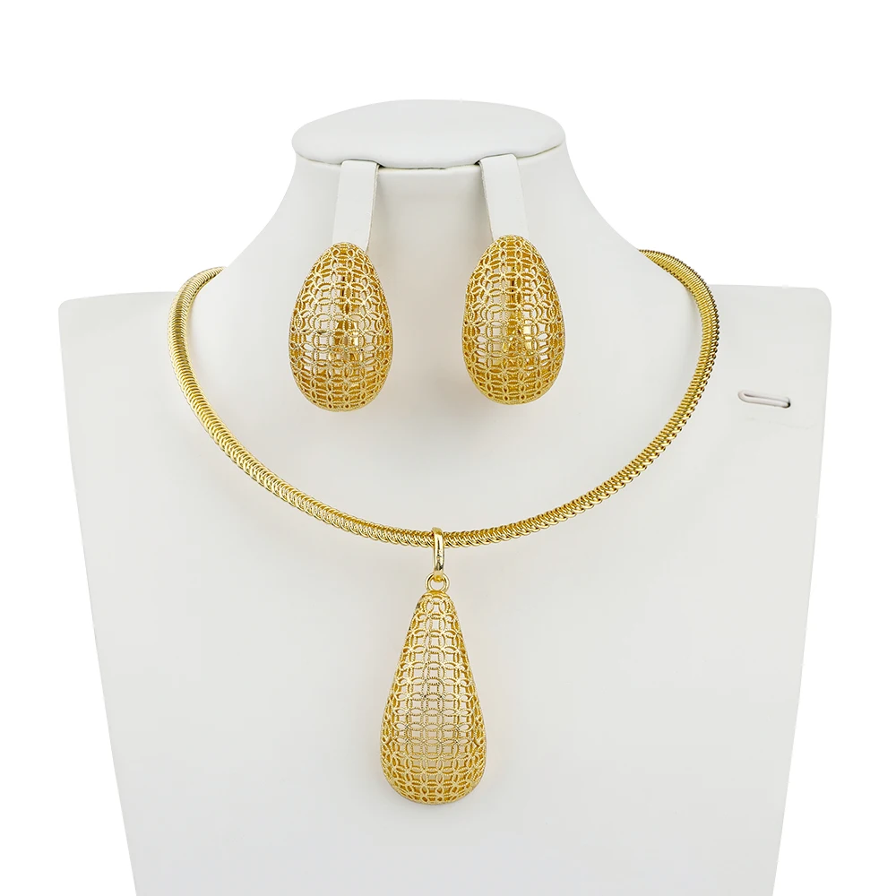 Italian Women's Earrings Necklace Gold Color Set Wedding Jewelry Evening Anniversary Accessories Bridal Gift
Italian Women's Earrings Necklace Gold Color Set Wedding Jewelry Evening Anniversary Accessories Bridal Gift