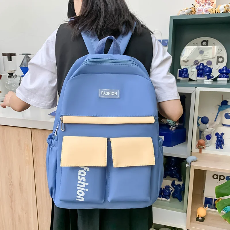 TRAVEASY Brand 2025 New Women Backpacks Universal Nylon Large-capacity Leisure Simple Schoolbag Insert Buckle Computer Backpack
TRAVEASY Brand 2025 New Women Backpacks Universal Nylon Large-capacity Leisure Simple Schoolbag Insert Buckle Computer Backpack