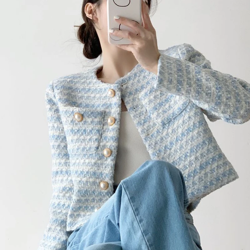 Blue Striped Plaid Cropped Coats Women 2023 Autumn Korean Style Pearl Button Short Jacket Woman Long Sleeve Jacket Outerwear
Blue Striped Plaid Cropped Coats Women 2023 Autumn Korean Style Pearl Button Short Jacket Woman Long Sleeve Jacket Outerwear