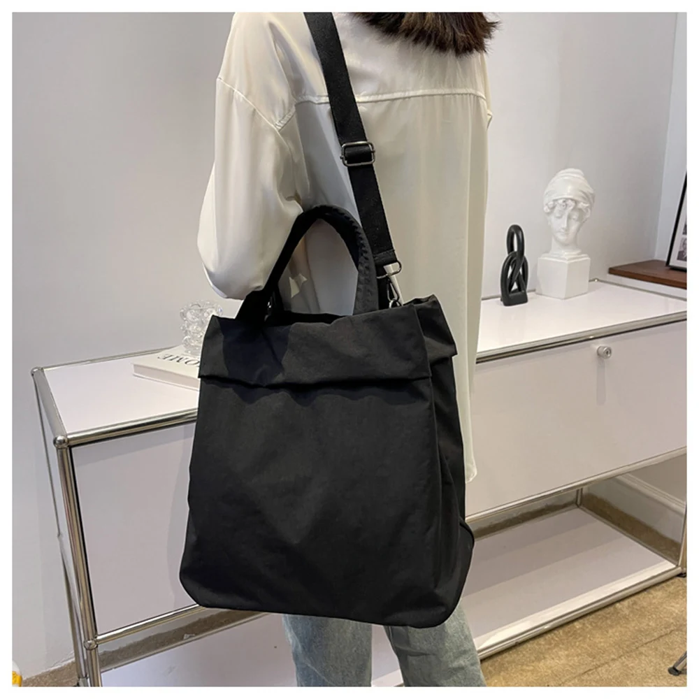 Simple Design Women's Messenger Bag Fashion Ladies Nylon Large Shoulder Bags Vintage Female Girls Purse Student Cloth Handbags
Simple Design Women's Messenger Bag Fashion Ladies Nylon Large Shoulder Bags Vintage Female Girls Purse Student Cloth Handbags