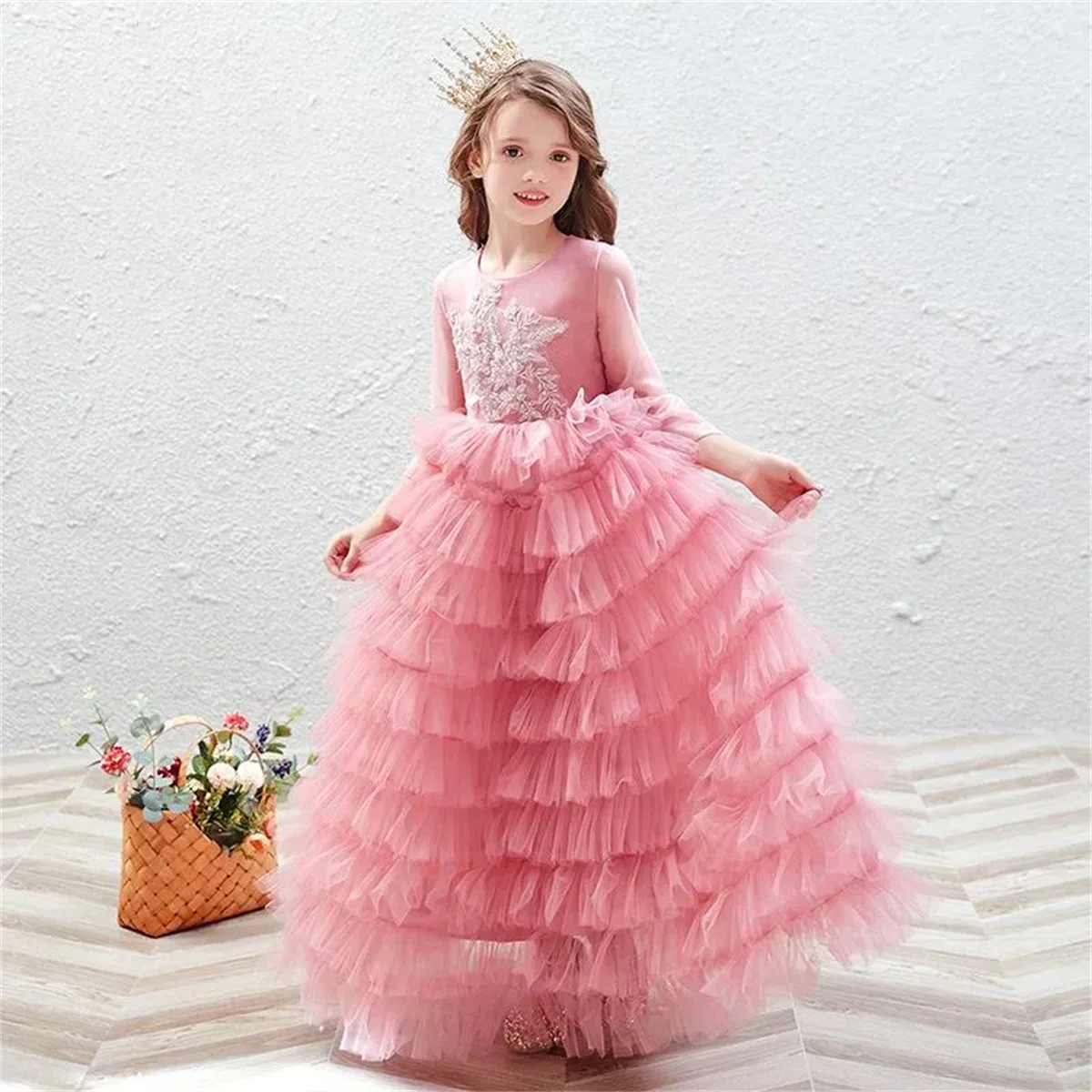 Flower Girl Dress Layered Tulle Lace Applique Wedding Cute Princess Child's First Communion Gowns Party Princess Dress Gift
Flower Girl Dress Layered Tulle Lace Applique Wedding Cute Princess Child's First Communion Gowns Party Princess Dress Gift