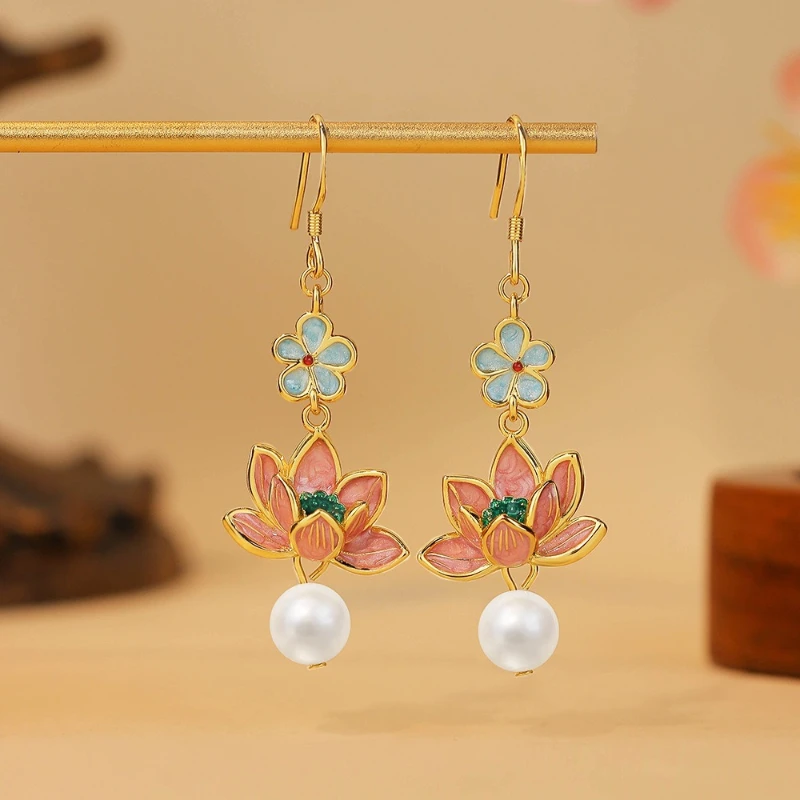 Chinese Classical Style Copper Gold-plated Enamel Craftsmanship Lotus Shaped Women's Earrings Retro Personalized Accessories
Chinese Classical Style Copper Gold-plated Enamel Craftsmanship Lotus Shaped Women's Earrings Retro Personalized Accessories