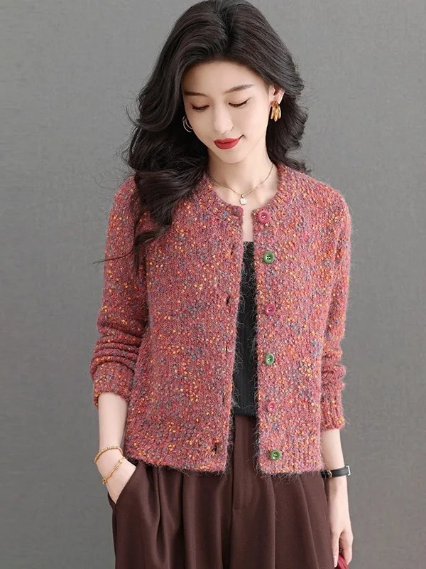 Spring Autumn Short Knitted Sweater Women's Loose Fit round Neck Cardigan Versatile Outerwear Korean Style Commute Fashion
Spring Autumn Short Knitted Sweater Women's Loose Fit round Neck Cardigan Versatile Outerwear Korean Style Commute Fashion