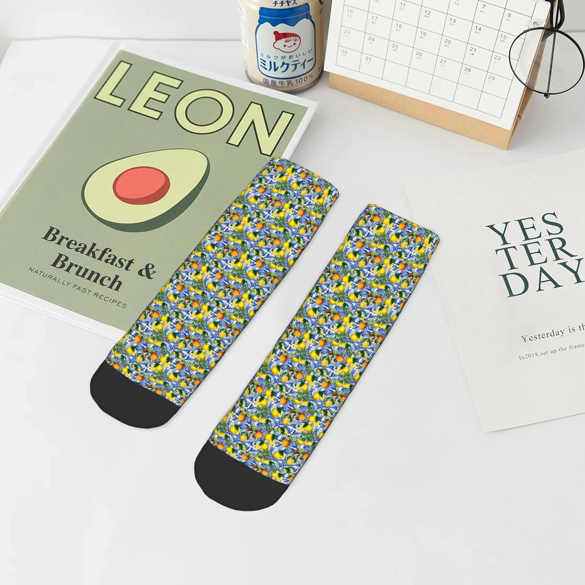 All Seasons Lemon on blue tile Socks Harajuku High Quality Crew Socks Funny Stockings for Men Women Christmas Gifts
All Seasons Lemon on blue tile Socks Harajuku High Quality Crew Socks Funny Stockings for Men Women Christmas Gifts