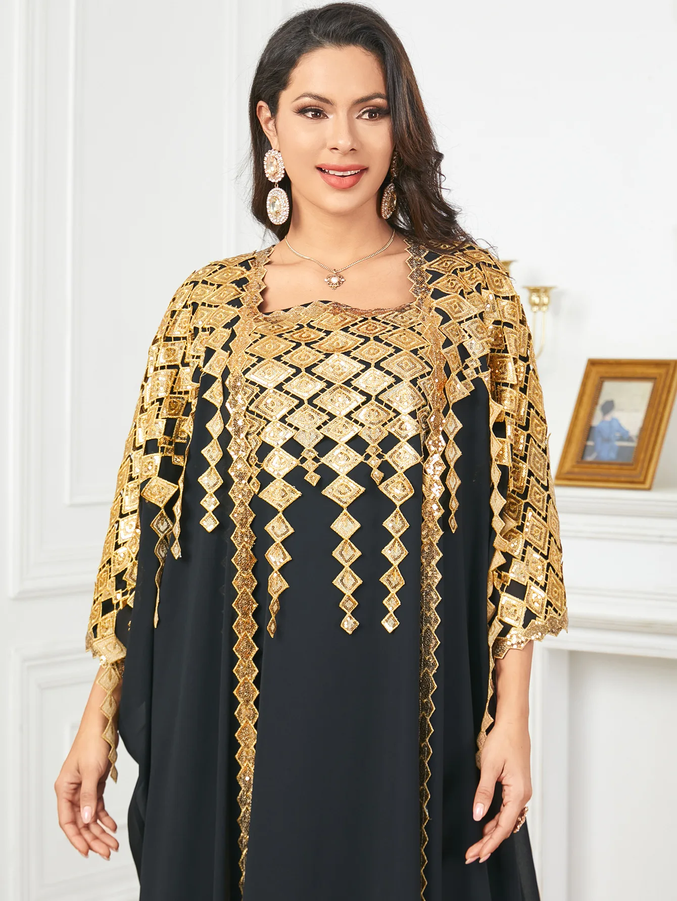 In 2026, A New Style Metallic-colored Muslim Women's Robe, A Loose Two-piece Dress Set, From The Middle East of Saudi Arabia.
In 2026, A New Style Metallic-colored Muslim Women's Robe, A Loose Two-piece Dress Set, From The Middle East of Saudi Arabia.