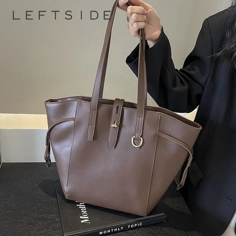 LEFTSIDE Large Pu Leather Shoulder Bags For Women 2024 Winter Y2K Korean Fashion Trend Female Tote Bag Lady Retro Handbags
LEFTSIDE Large Pu Leather Shoulder Bags For Women 2024 Winter Y2K Korean Fashion Trend Female Tote Bag Lady Retro Handbags