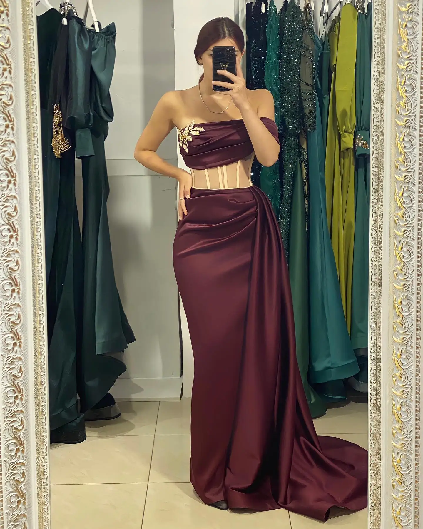 Customized Fashion Satin Straight Crystal Evening Dresses Strapless Sleeveless Burgundy Panel Train Bespoke Occasion G
Customized Fashion Satin Straight Crystal Evening Dresses Strapless Sleeveless Burgundy Panel Train Bespoke Occasion G