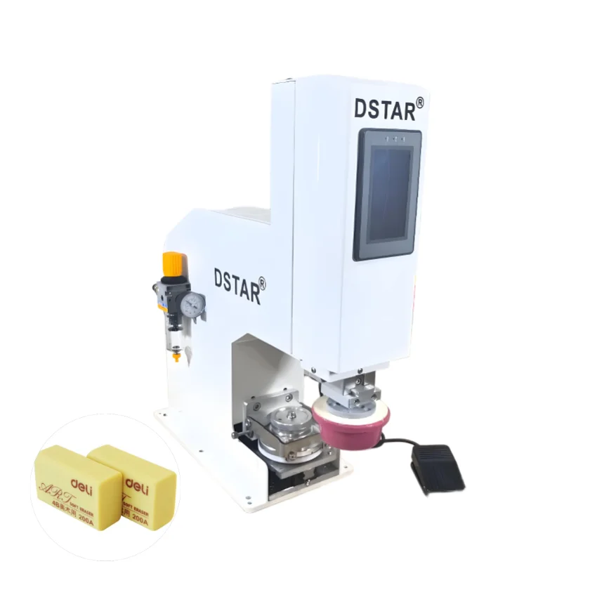 Простая в эксплуатации настольная пневматическая машина для тампонной печати на канцелярских товарах, резиновых ластиках и однокрасочных логотипах бренда, в продаже
Простая в эксплуатации настольная пневматическая машина для тампонной печати на канцелярских товарах, резиновых ластиках и однокрасочных логотипах бренда, в продаже