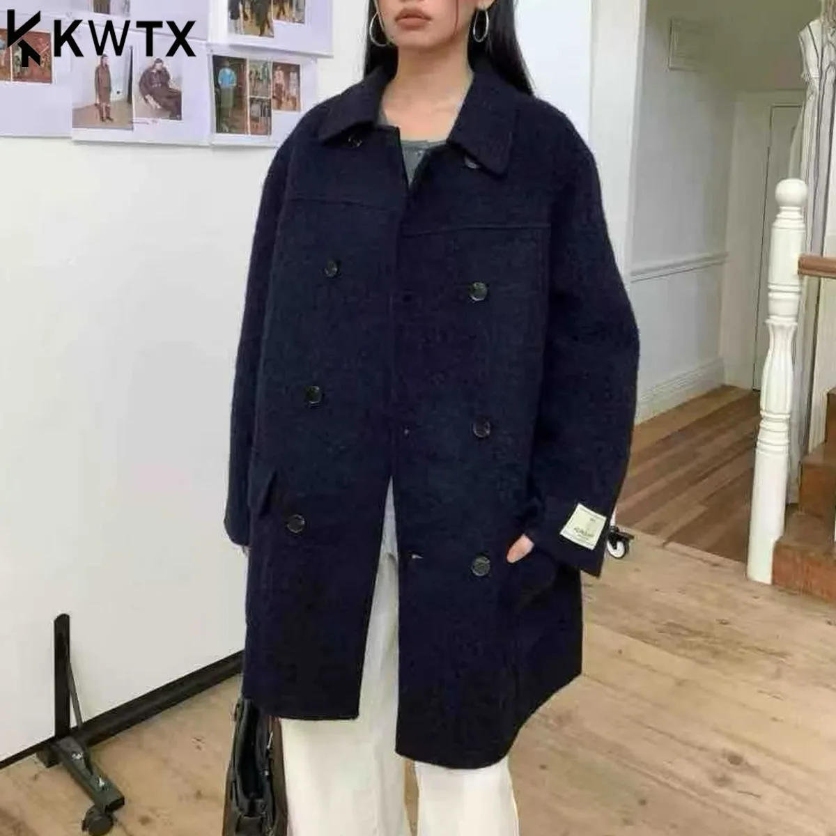 KWTX 2025 г. Женское двустороннее шерстяное пальто Элегантное винтажное двубортное пальто миди с лацканами и карманами Минималистское осенне-зимнее пальто
KWTX 2025 г. Женское двустороннее шерстяное пальто Элегантное винтажное двубортное пальто миди с лацканами и карманами Минималистское осенне-зимнее пальто