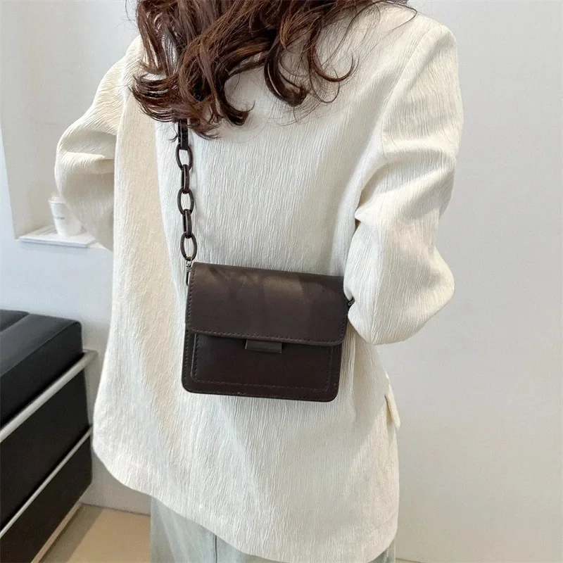 Women Trendy Crossbody Purse Casual Mini Phone Pouch Spring New Arrival Elegant Simple Style Ladies Shoulder Handbag
Women Trendy Crossbody Purse Casual Mini Phone Pouch Spring New Arrival Elegant Simple Style Ladies Shoulder Handbag