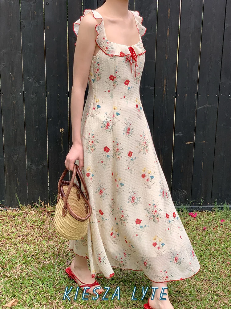 Fashion Stunning sleeveless floral dress 2025 Summer Street Tea Break printing Halter Sexy Elegant Dress for women vestidos
Fashion Stunning sleeveless floral dress 2025 Summer Street Tea Break printing Halter Sexy Elegant Dress for women vestidos