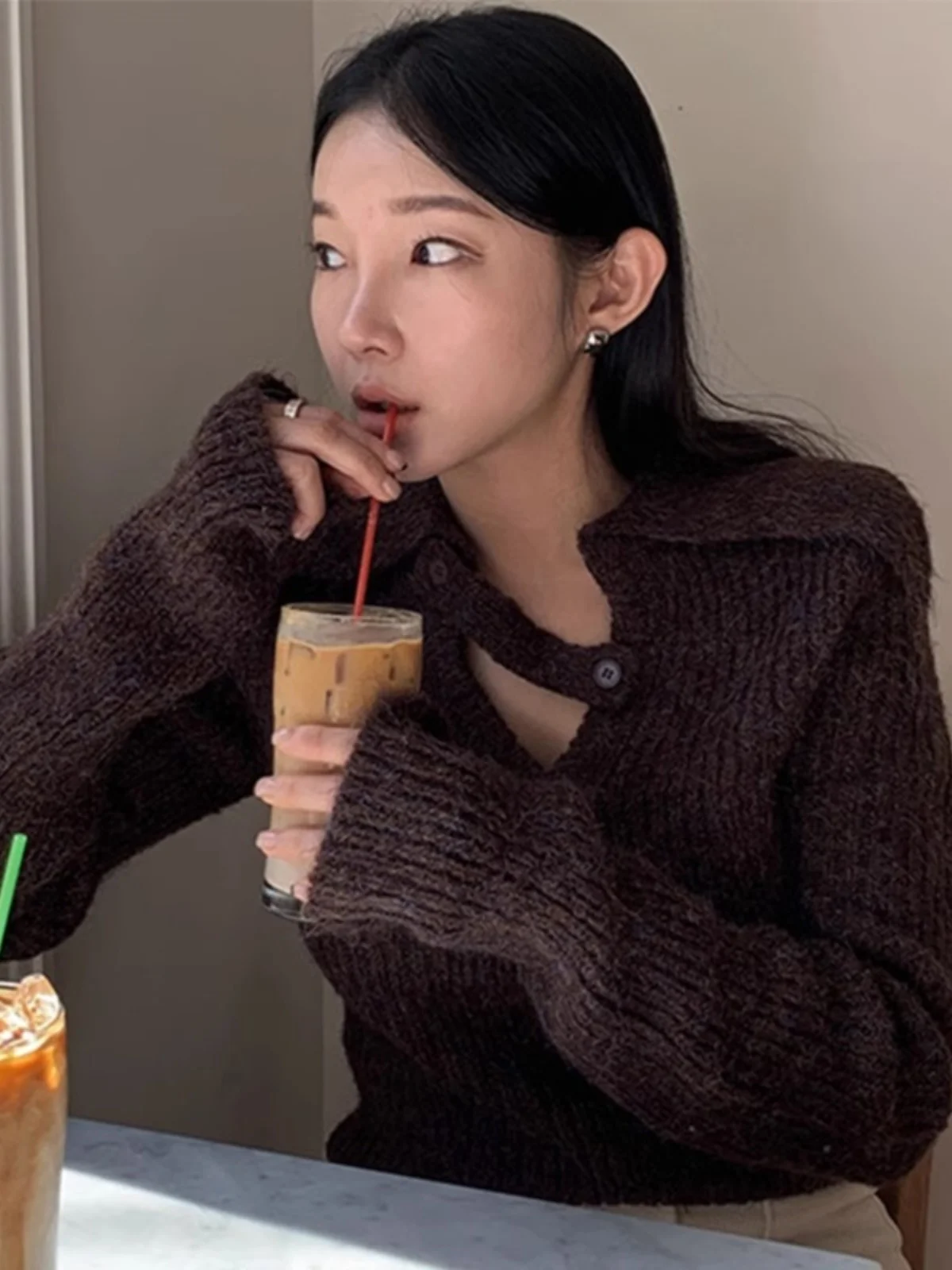 Chic Autumn Winter Women's Slim Fit Long Sleeve Knitted Sweater Half Open Collar Pullover Fashionable Commute Style Top
Chic Autumn Winter Women's Slim Fit Long Sleeve Knitted Sweater Half Open Collar Pullover Fashionable Commute Style Top