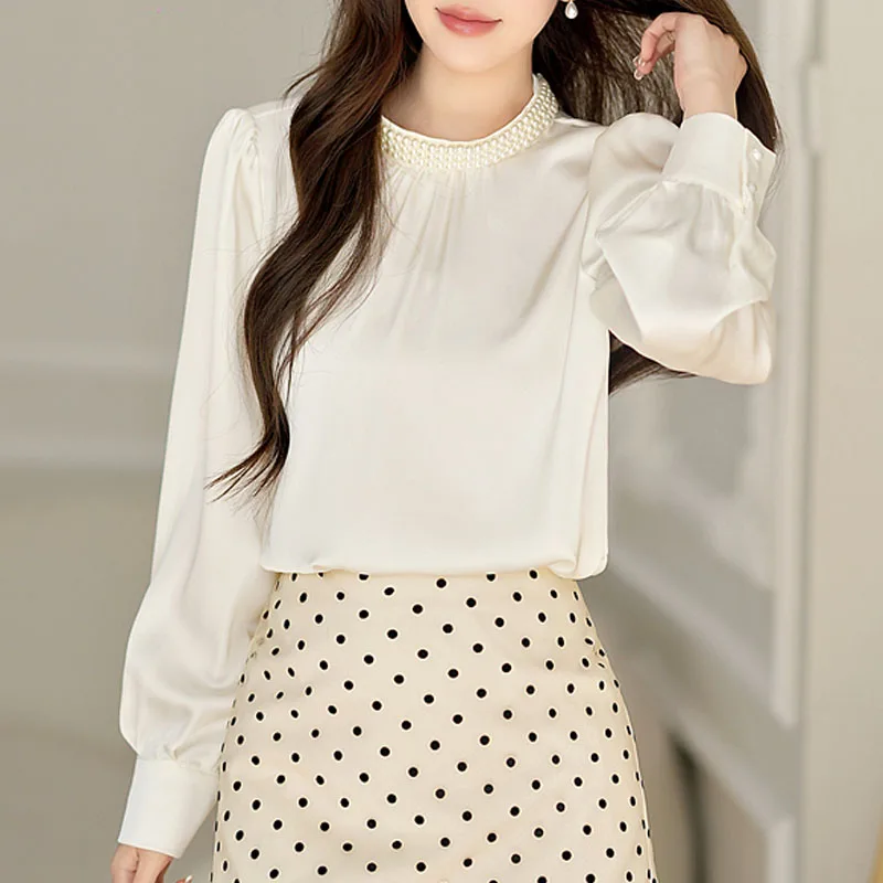 Women Blouse Shirt Elegant New Long Sleeve O-Neck Beading Solid Blouse Shirt Women Tops Blouses Shirts Blusas Para Mujer Q5079
Women Blouse Shirt Elegant New Long Sleeve O-Neck Beading Solid Blouse Shirt Women Tops Blouses Shirts Blusas Para Mujer Q5079