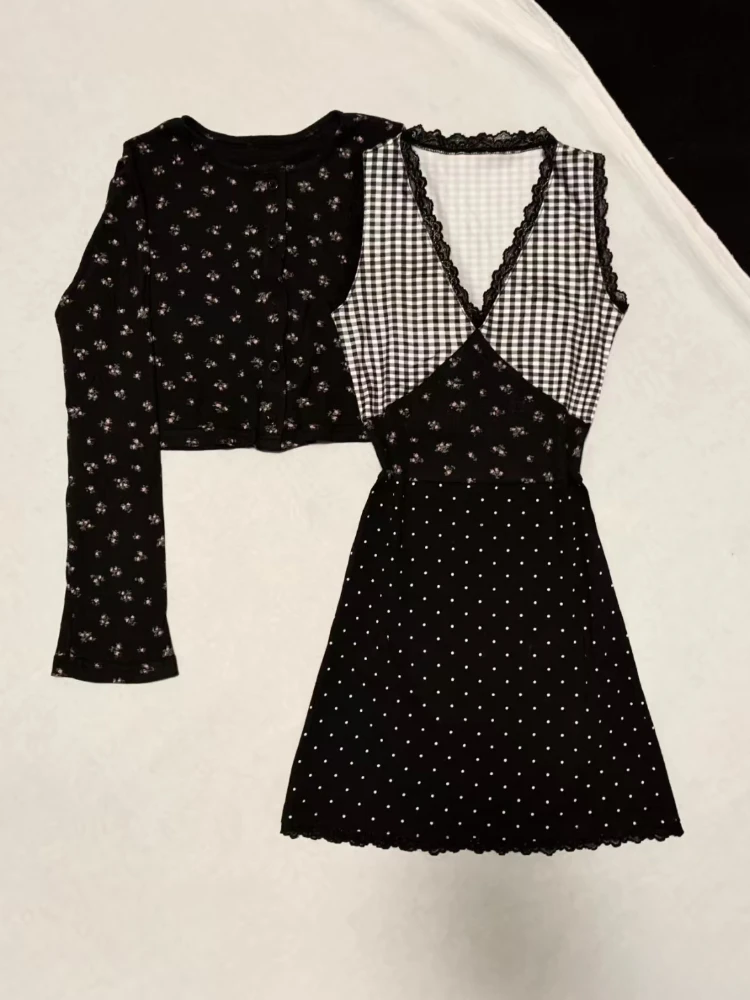 Spring Elegant Patchwork Floral Pattern Suit Women Design Sweet Elastic Knit Cardigan + Vintage Plaid Lace V-neck Dress 2025
Spring Elegant Patchwork Floral Pattern Suit Women Design Sweet Elastic Knit Cardigan + Vintage Plaid Lace V-neck Dress 2025