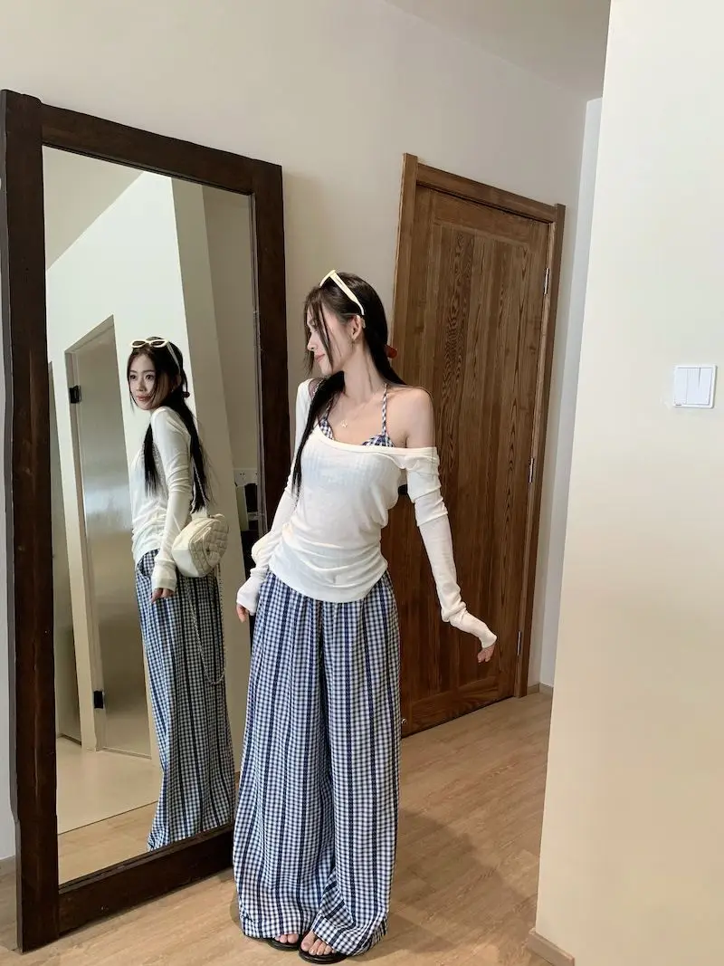 Vertical plaid plaid casual pants wide leg pants women's spring and summer new lazy style slouchy mop trousers
Vertical plaid plaid casual pants wide leg pants women's spring and summer new lazy style slouchy mop trousers