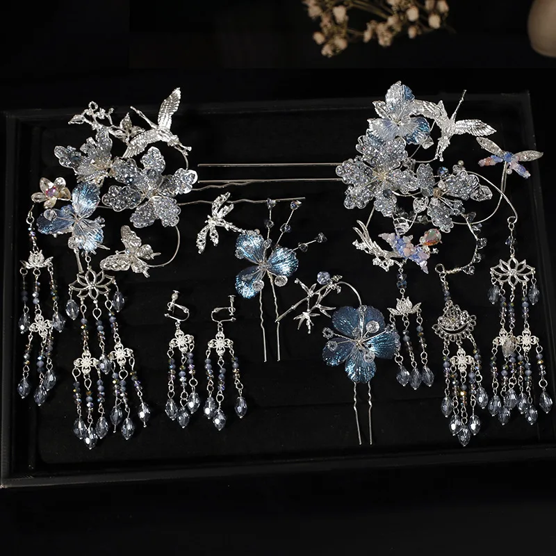 Blue Flowers Xiuhe Headdress Silver Blue Age-Reducing Elegant Chinese Wedding Xiuhe Suit Hair Accessories High Sense
Blue Flowers Xiuhe Headdress Silver Blue Age-Reducing Elegant Chinese Wedding Xiuhe Suit Hair Accessories High Sense