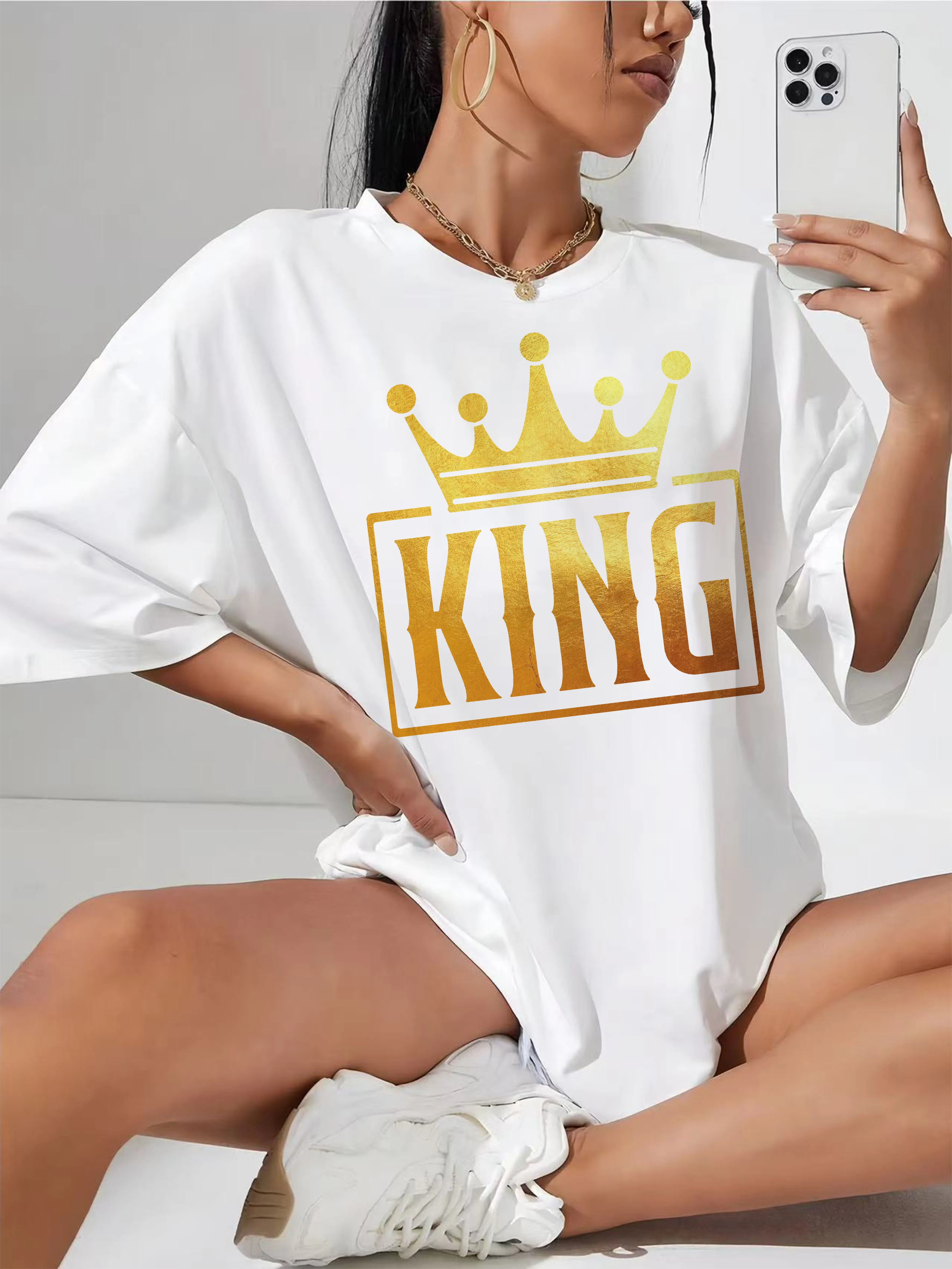 Удобная белая футболка King Golden для женщин, свободная посадка, идеально подходящая для беременных, жарких летних дней
Удобная белая футболка King Golden для женщин, свободная посадка, идеально подходящая для беременных, жарких летних дней