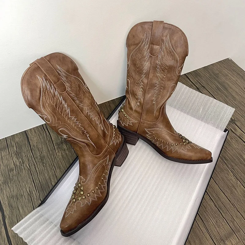 New Rivet Retro Cowboy Western Boots Women Coarse Heel Versatile Embroidered Knight Boots Women Pointed Toe Cowboy Boots Women
New Rivet Retro Cowboy Western Boots Women Coarse Heel Versatile Embroidered Knight Boots Women Pointed Toe Cowboy Boots Women